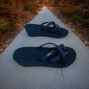 New Teva Mush Mandalyn Wedge OLA 2 Women’s Sandal slightly platform inspired
